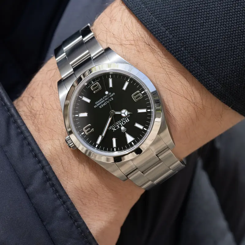 Rolex Explorer ref. 214270 Box and Papers