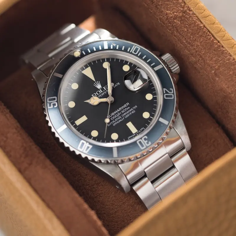 Rolex Submariner Date 16800 Mattes Zifferblatt mit Faded Lünette und Box / Papiere