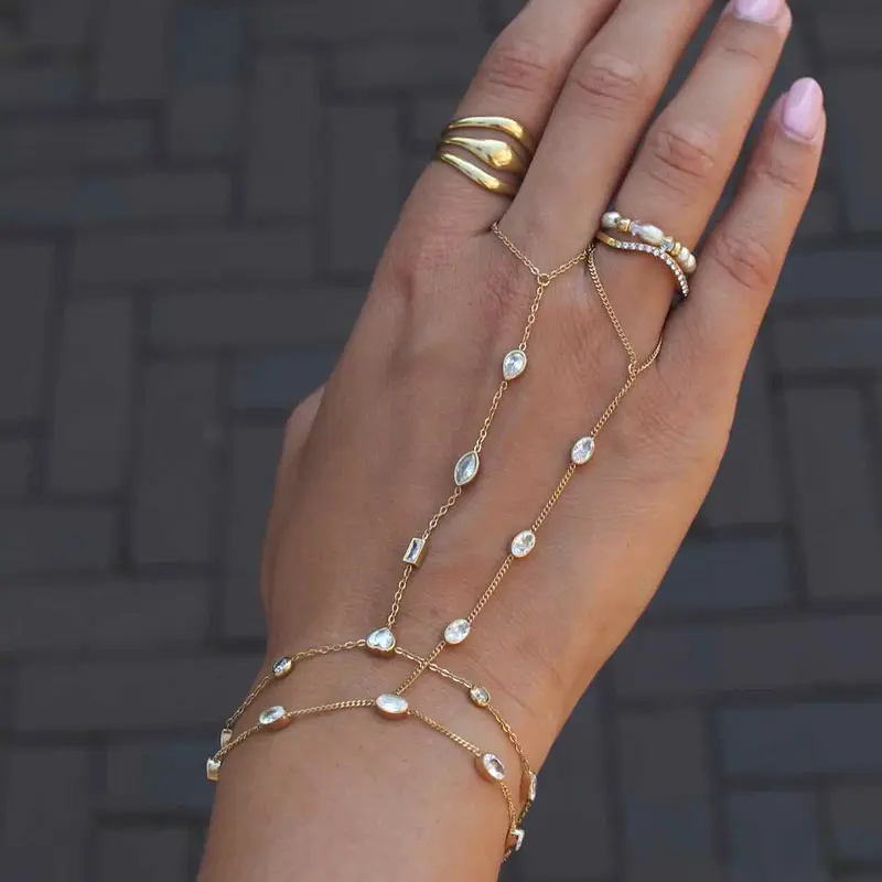 rose & camellia hand ketting with stones