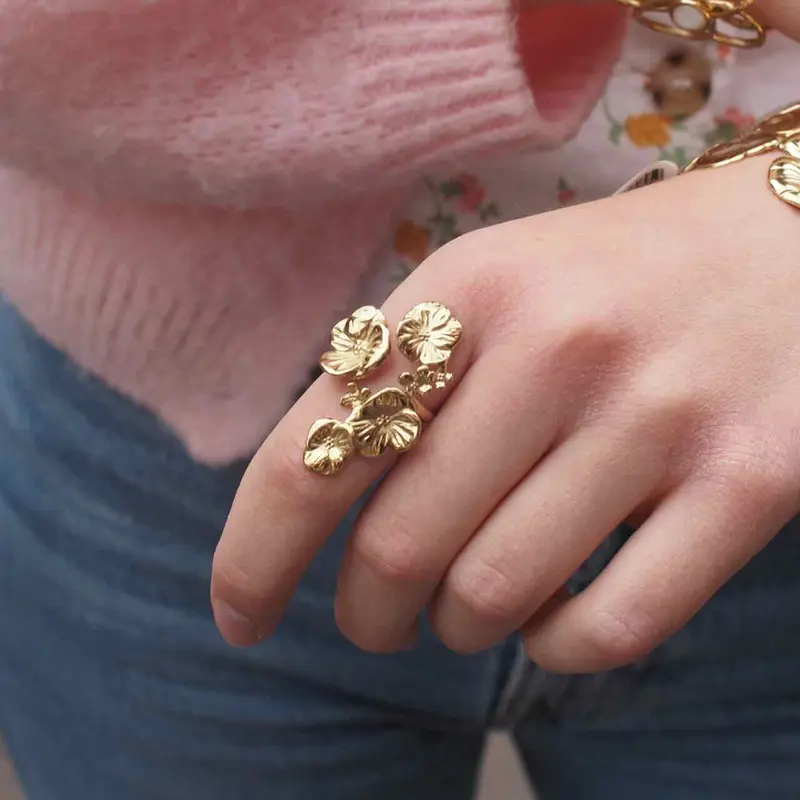 Rose & Camellia oorbellen ring flowergarden