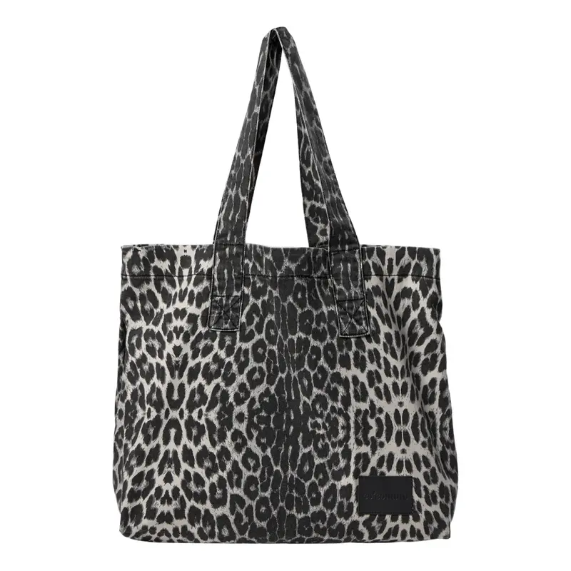 Shopper Leo