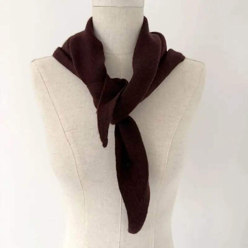 sjaalmania sjaal cosy triangle hickory
