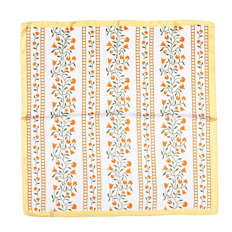 Sjaaltje Bloemen Ladder vierkant geel 70x70cm