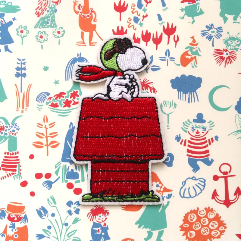 Snoopy Embroidery Patch // Pilot Flying Ace Peanuts comics embroidered iron-on patch badge appliqué