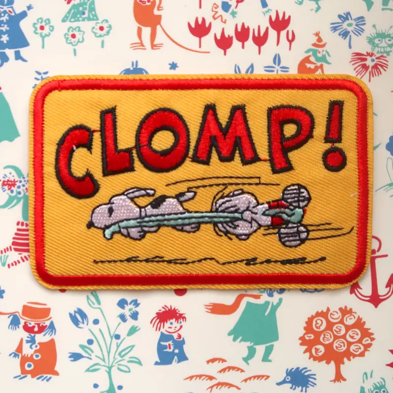 Snoopy Embroidery Patch // Snoopy and Linus from the Peanuts comics iron-on embroidered patch badge appliqué