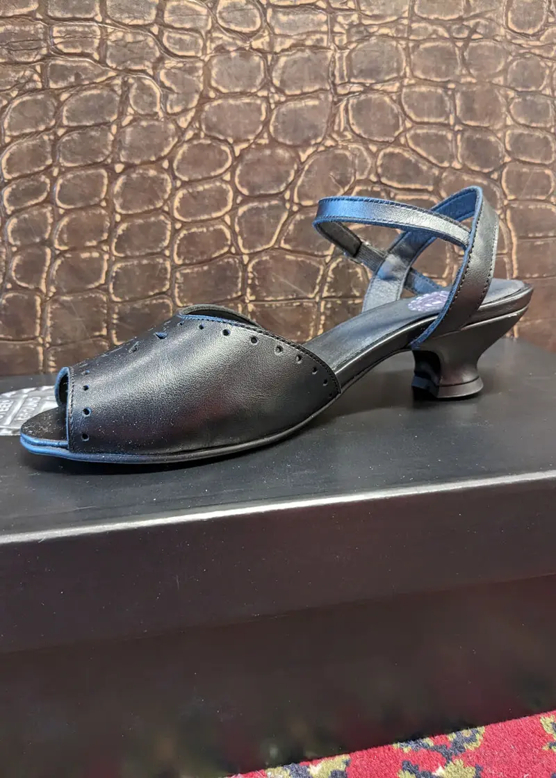 Steelground Hylda Leather 50's Sandals Pumps Black
