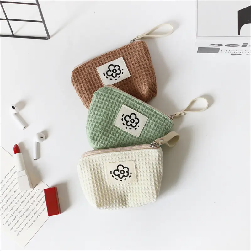 Textured Daisy Coin Purse (3 Colours)