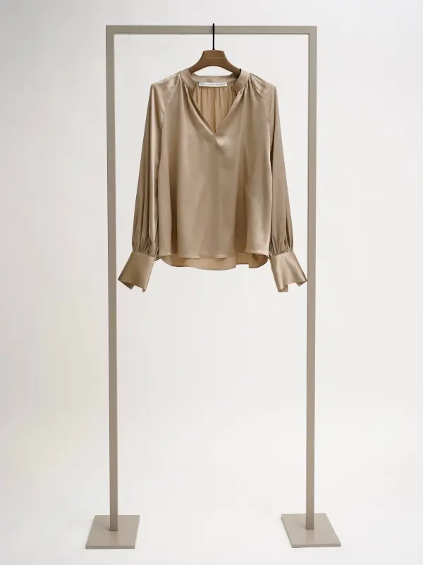 Top Herzen's Angelegenheit 25253 / 6105