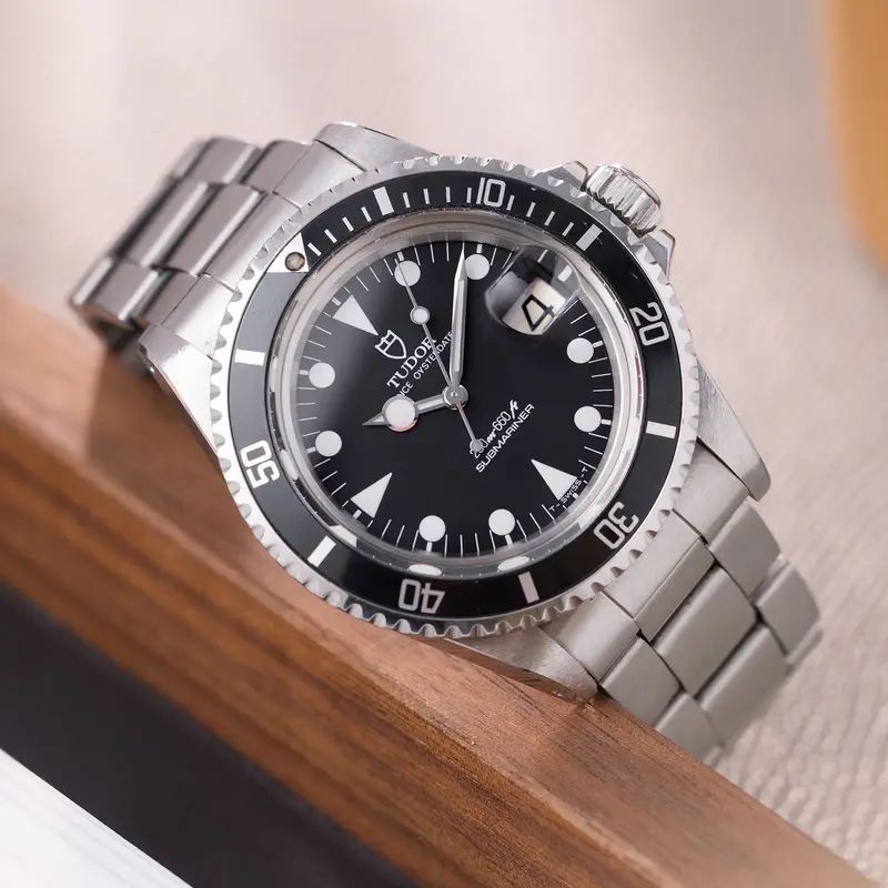 TUDOR SUBMARINER DATE 76100 LOLLIPOP Schwarz