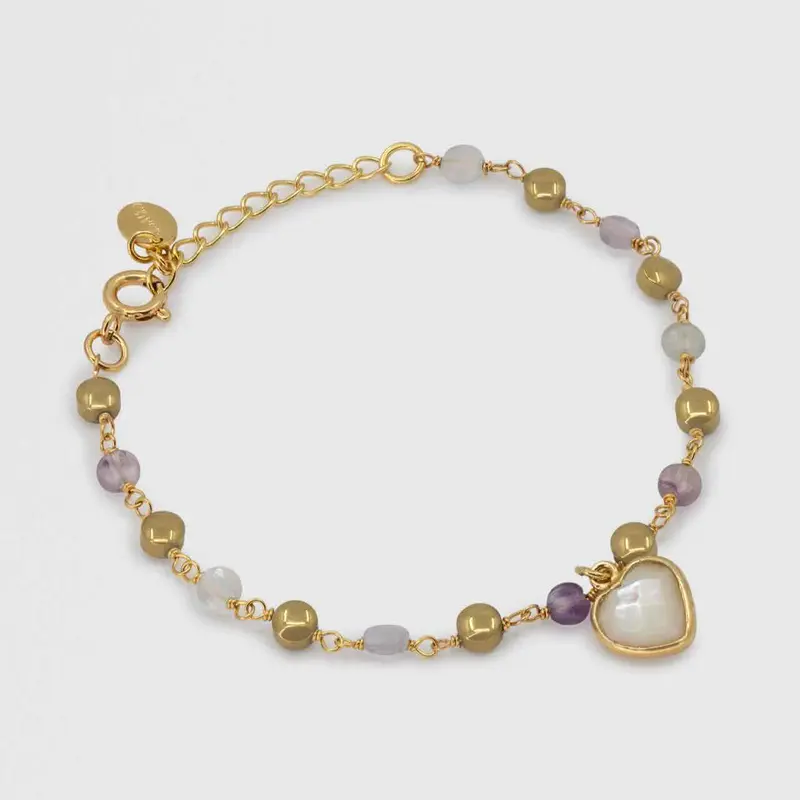 une a une armband inde coeur nacre