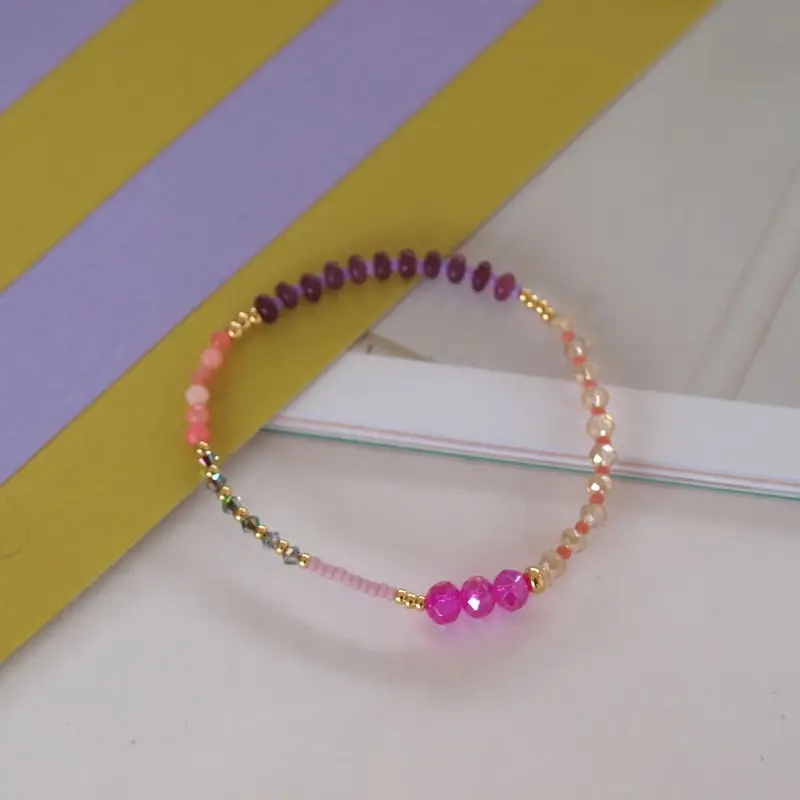 widaro armband purple and fuchsia beads