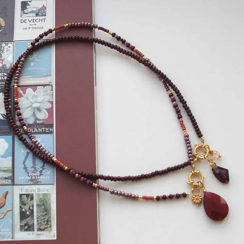 widaro ketting winter red tones