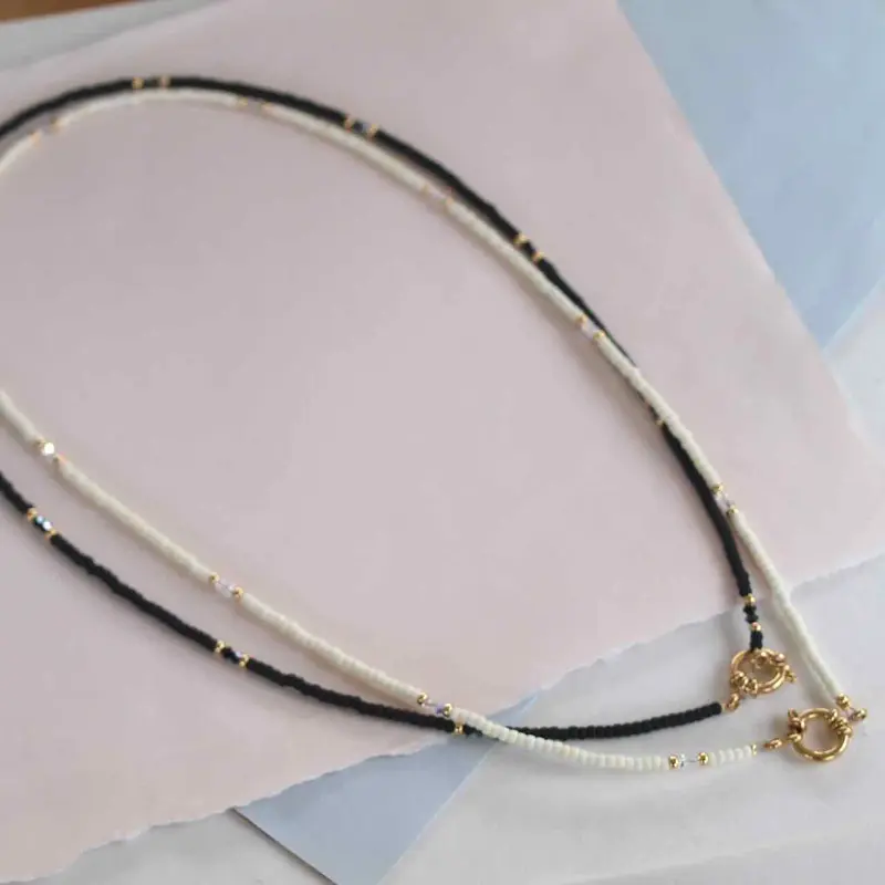widaro lange ketting black/off white 60 cm