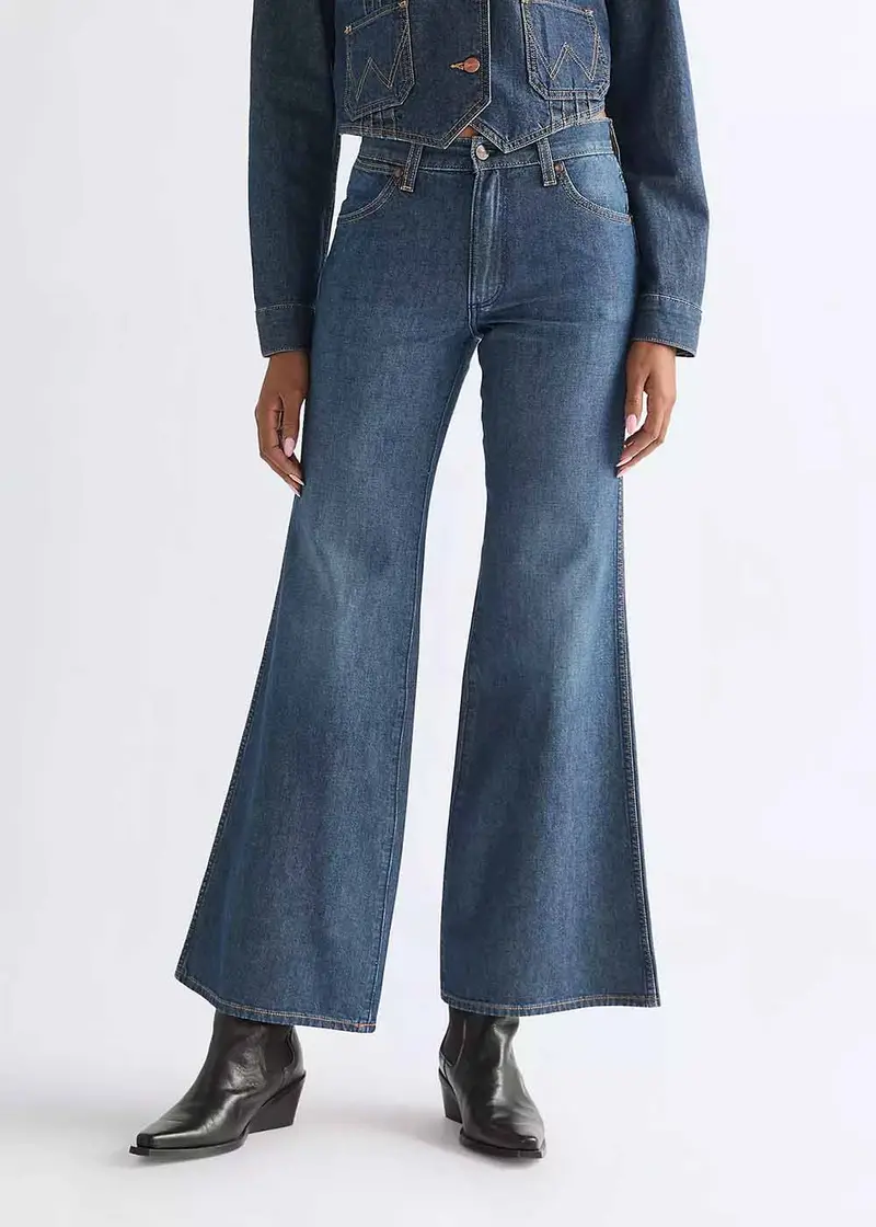 Wrangler Women's 70's Flare Jeans Western Nightfall Blue