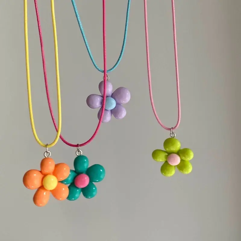 y2K Flower Pop Necklace