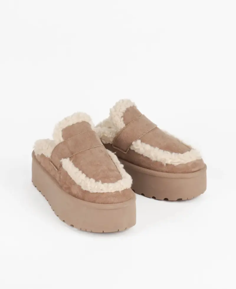 Zachte sloffen taupe